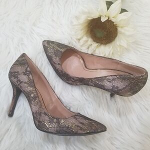 Elegant Women's Lace-Covered Shoes by Enzo Angiolini Size 9.5M